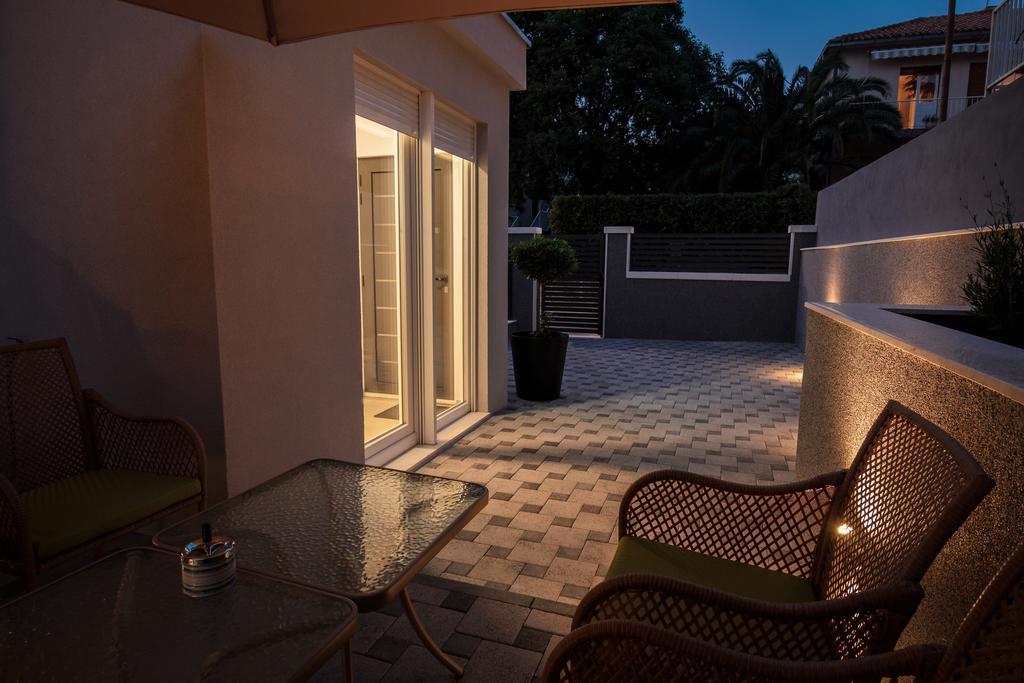 Holiday Home Aspalathos - With Free Parking, Near The Beach, A Few Minutes' Walking Distance To The Unesco Palace Split Bilik gambar