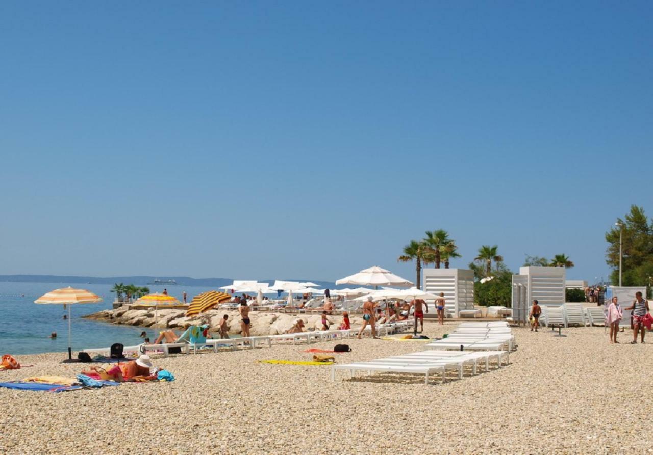 Holiday Home Aspalathos - With Free Parking, Near The Beach, A Few Minutes' Walking Distance To The Unesco Palace Split Luaran gambar