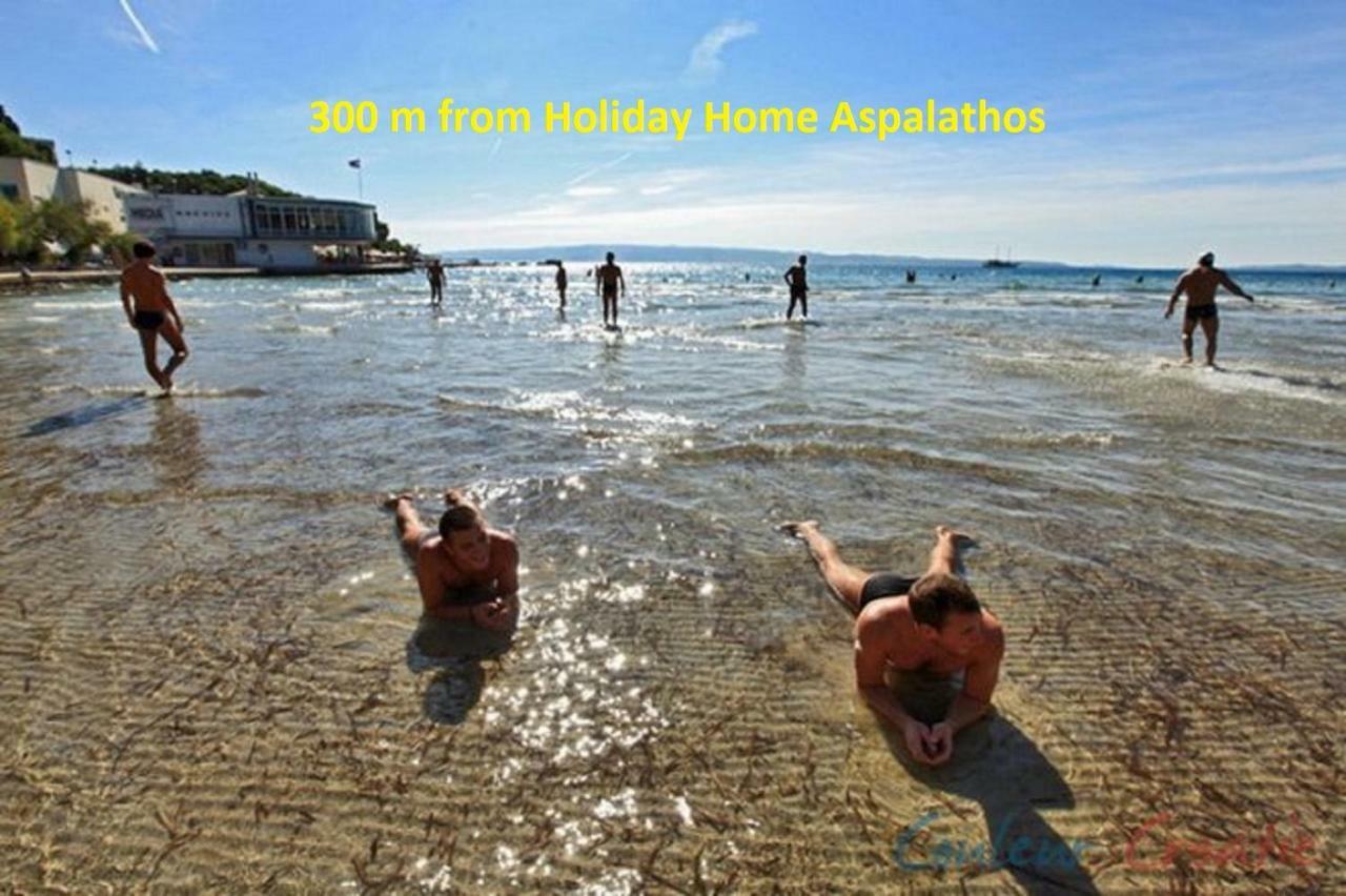 Holiday Home Aspalathos - With Free Parking, Near The Beach, A Few Minutes' Walking Distance To The Unesco Palace Split Luaran gambar